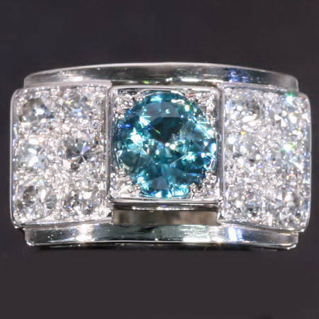 Retro ring in Art Deco style with old mine brilliant cut diamonds and big starlite